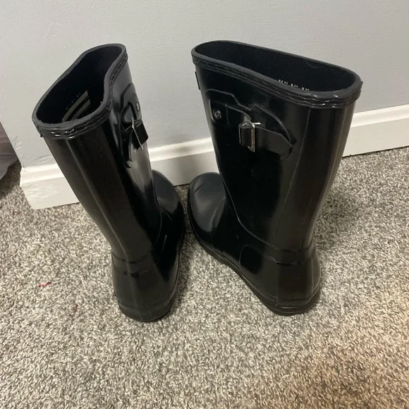Hunter Glossy Black Boots - Picture 3 of 4